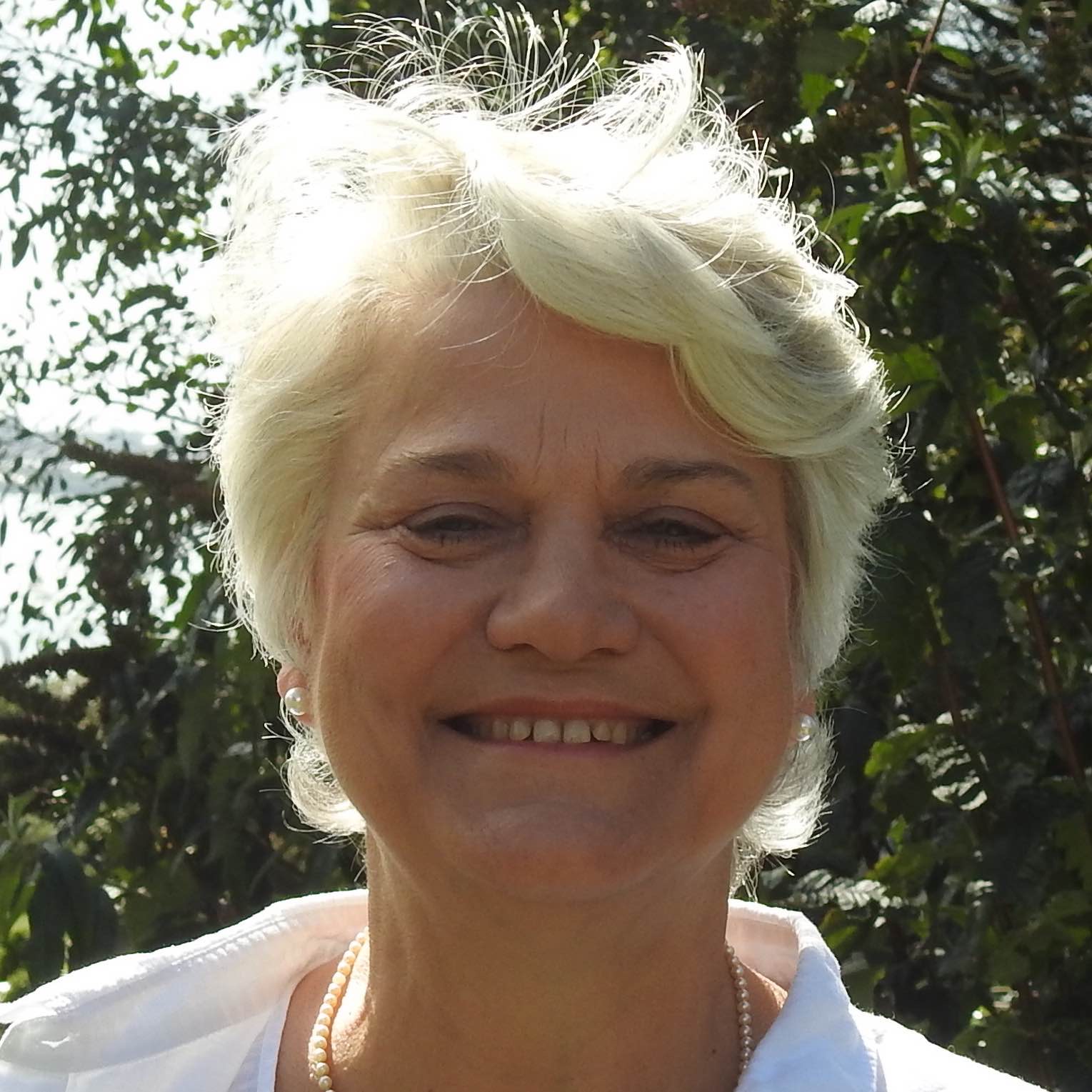 Miss Penny Spurr. Penny Spurr  Ayurveda Therapist