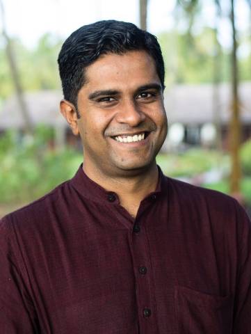 Dr Vignesh Devraj